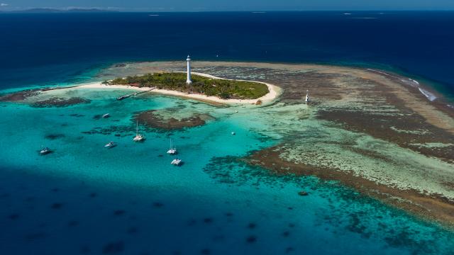 Nouméa's Amédée islet and its lighthouse as seen from a helicopter flight.