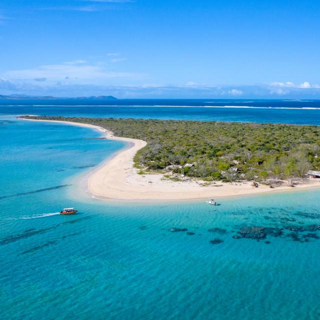 Aerial view of the Ténia islet at Boulouparis, accessible by cab boat.