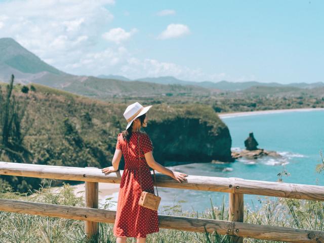 Viewpoint from the Sentier des Trois Baies overlooking the Bonhomme de Bourail.