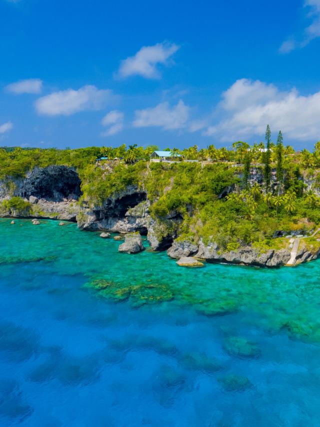 Cliffs of Jokin, Lifou