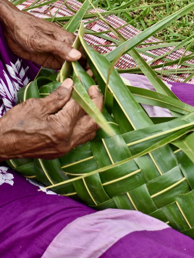 Braiding workshop, Farino