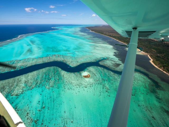 Flight over the shark rift, Bourail
