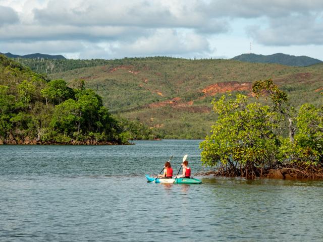 Kayak trip in the Baie du Carénage at Prony