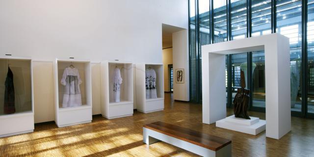 Exhibition at the Centre Culturel Tjibaou