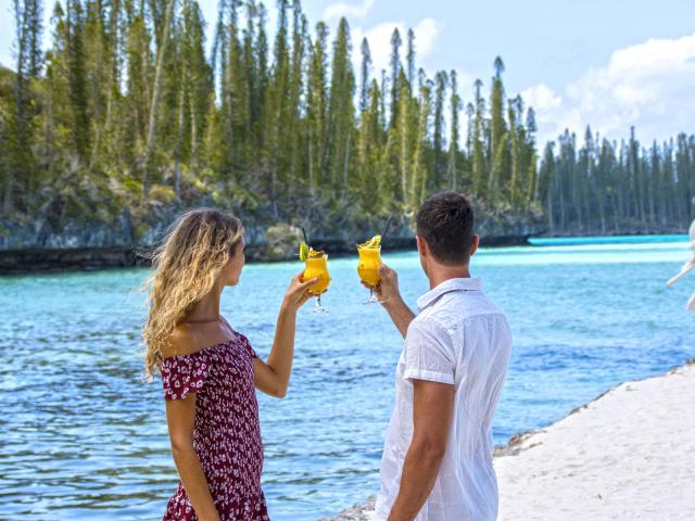 Cocktail facing the lagoon in the islands