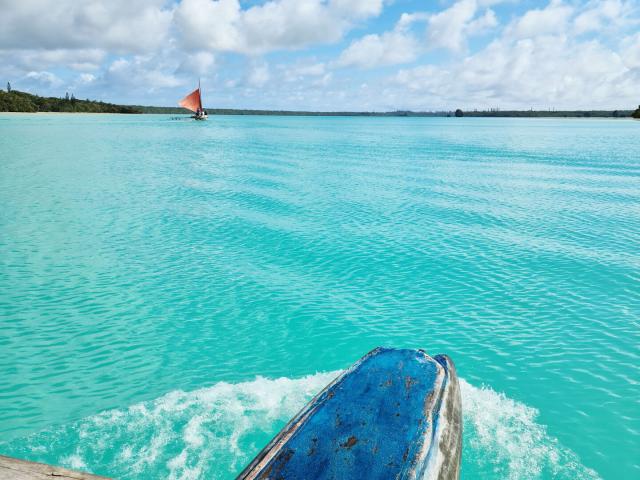 Traditional pirogue excursion to Île des Pins
