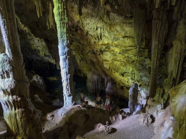 イル・デ・パン、オルタンス洞窟のギャラリー