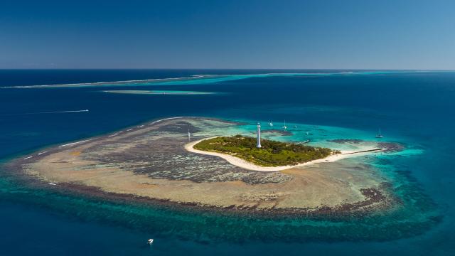Amédée islet and lighthouse in Nouméa lagoon
