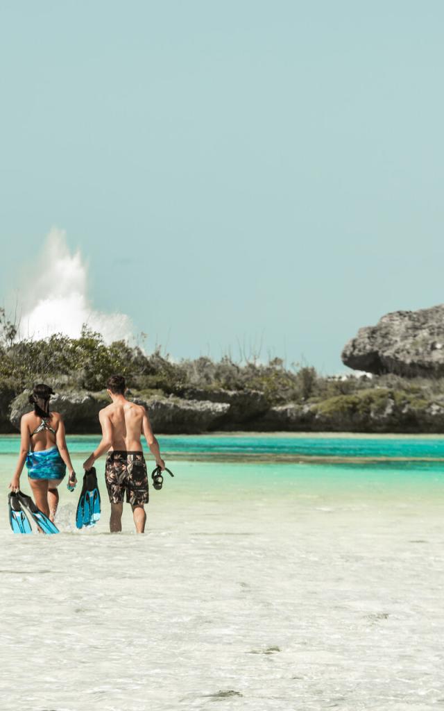 Snorkeling in the Oro natural pool on Île des Pins