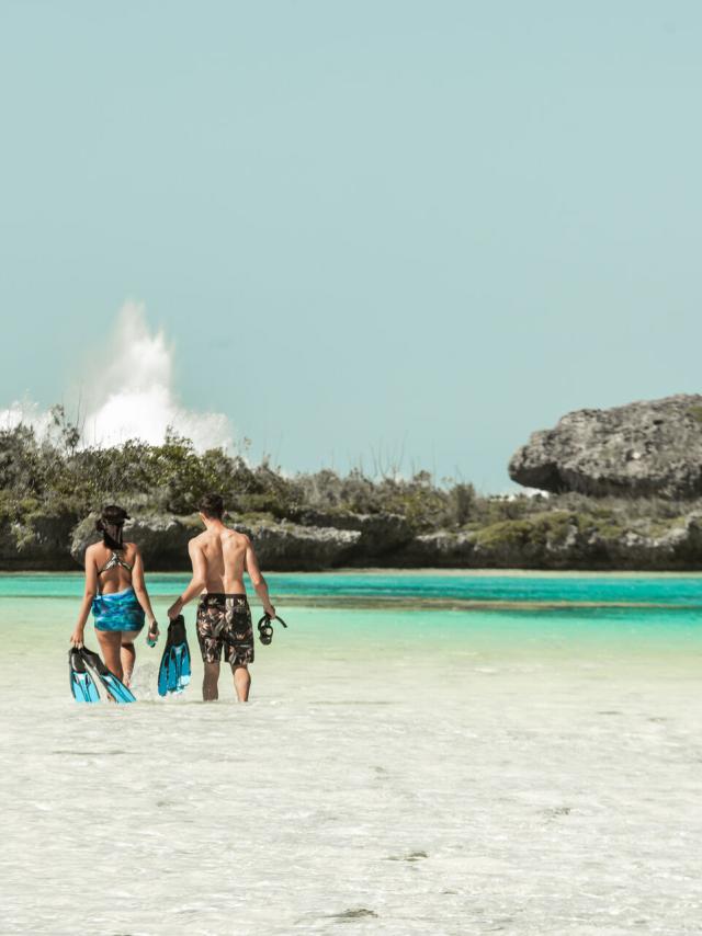 Snorkeling in the natural pool of Oro on the Isle of Pines