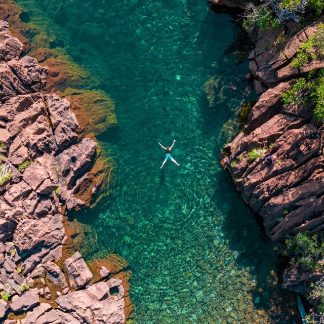 Rivière au Parc de la Rivière Bleue à Yaté