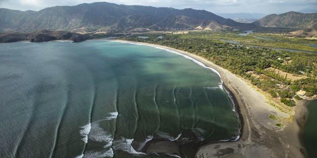 Gouaro Bay, Bourail's surf spot