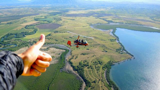 Gyrocopter flight over the Heart of Voh