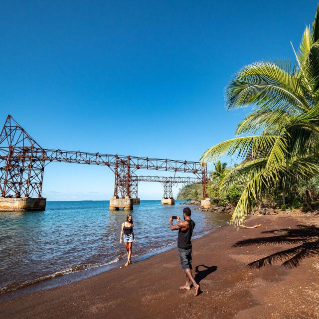 Serpentine from the Goro mine in Yaté, Grand Sud