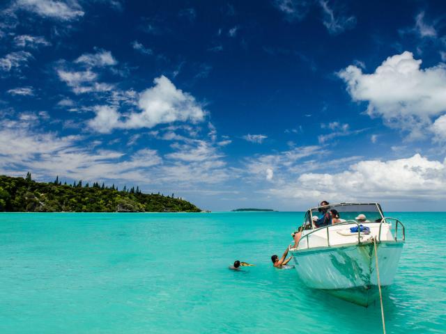 Excursion to the Loyalty Islands lagoon in New Caledonia