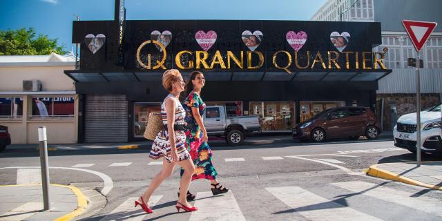 Shopping on Sebastopol street in downtown Noumea