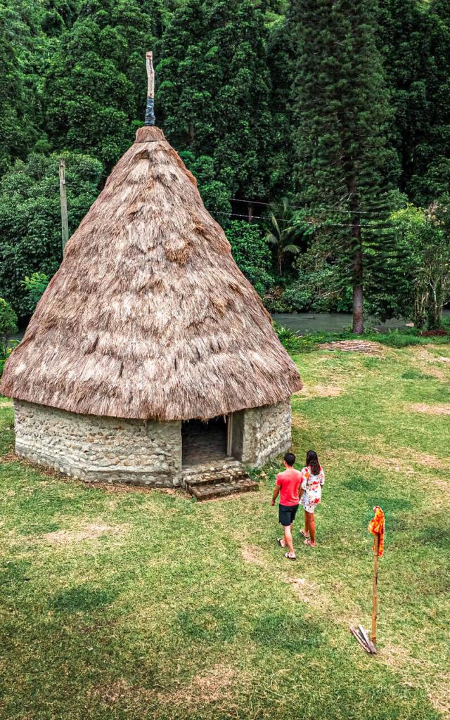 Experience a tribal stay at Oui Poin, La Foa
