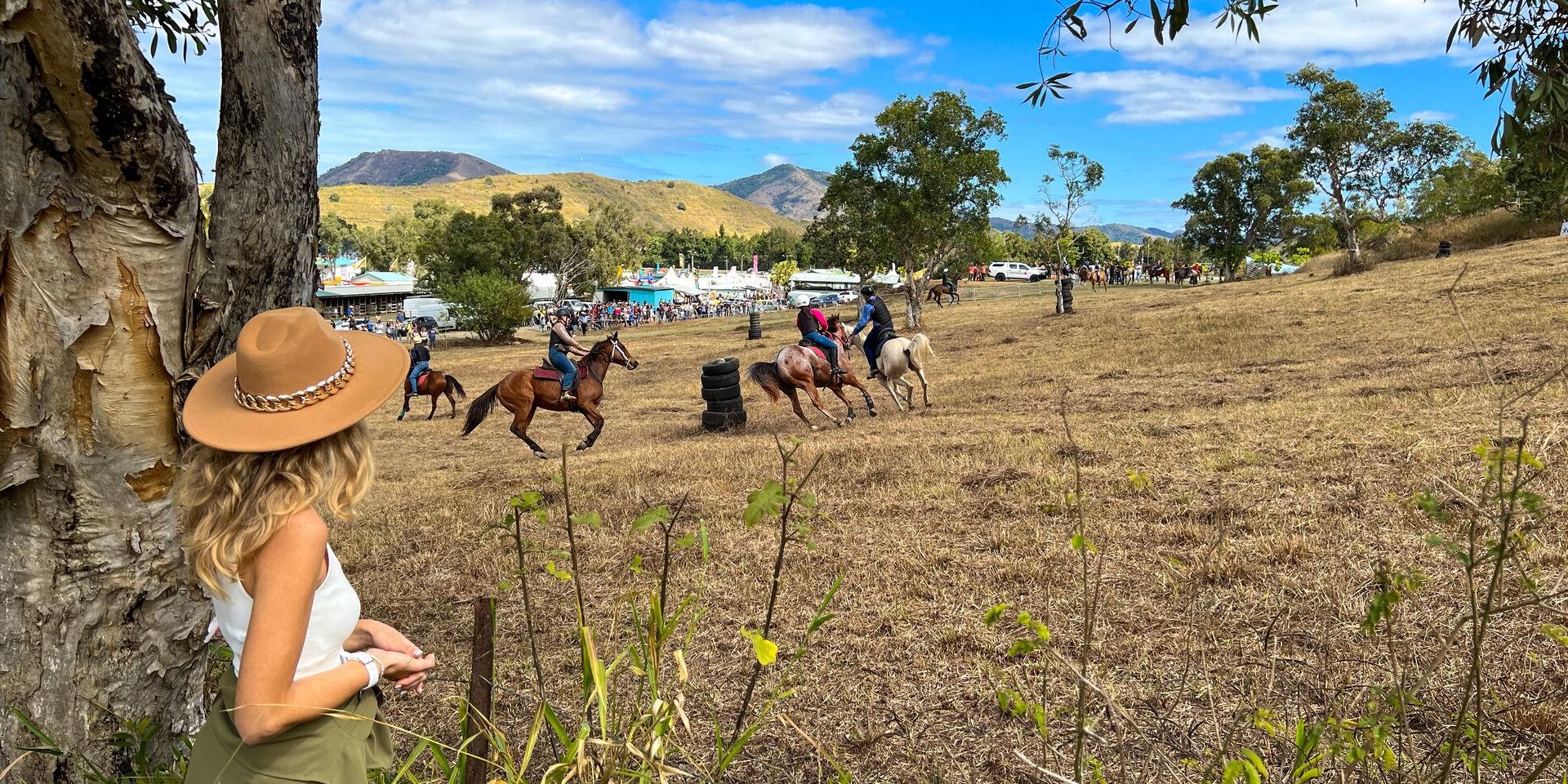 Foire De Bourail Anaelle Chretien Steven Lequertier 2033 08 1562