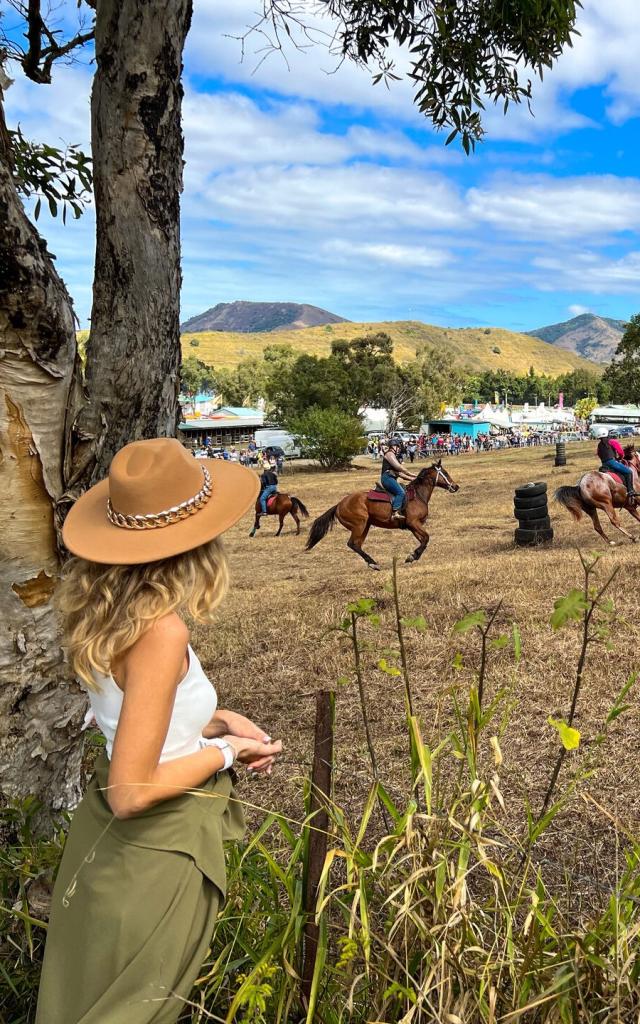 Foire De Bourail Anaelle Chretien Steven Lequertier 2033 08 1562