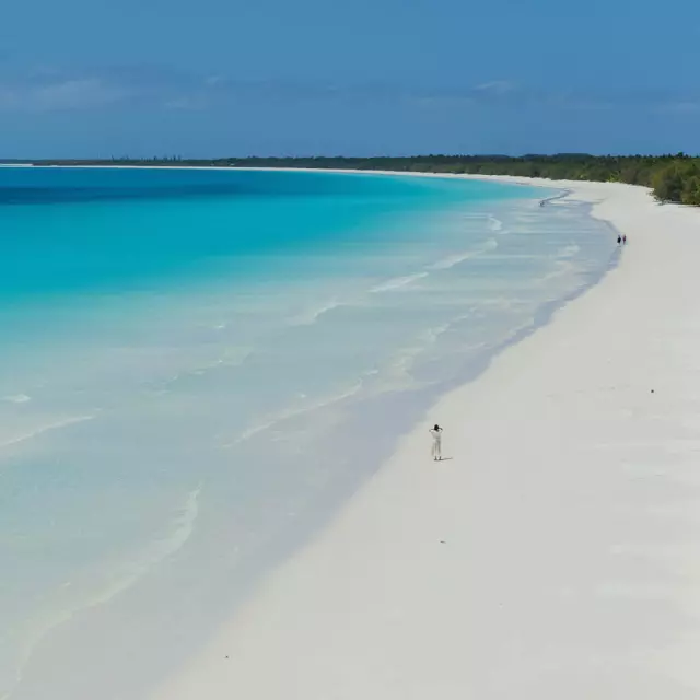 ロワイヨテ諸島：ムリビーチ