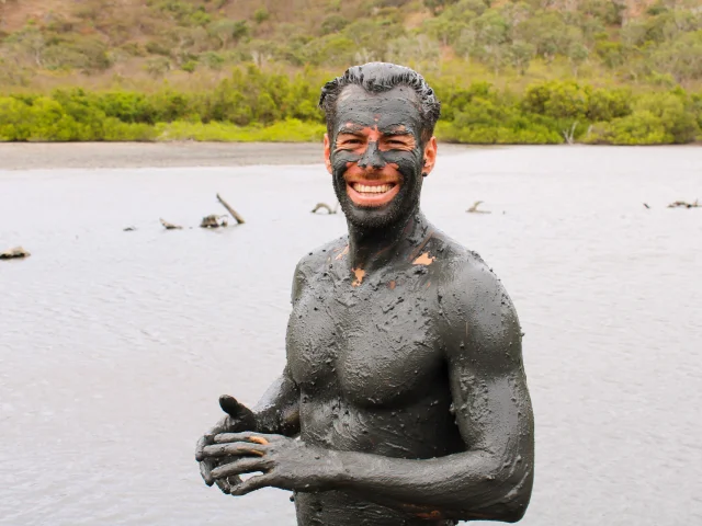 Bain De Boue Au Boat Pass De Poum Anaelle Chretien Steven Lequertier 2033 12 07