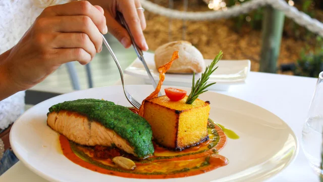 Plat au restaurant La Pirogue à Nouméa