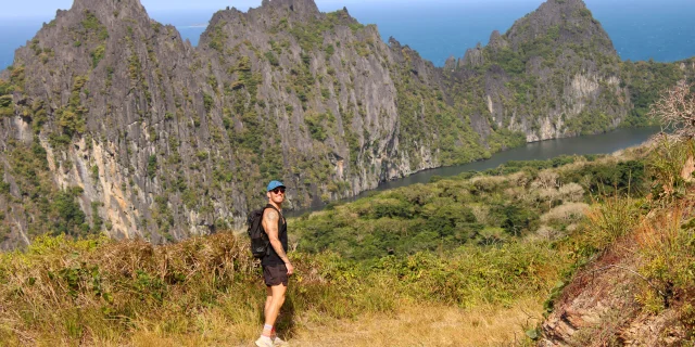 Ga Wivaek Pass Hike, Hienghène