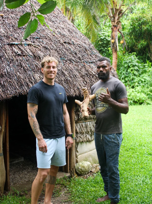 Wood Sculpting Workshop in Maré