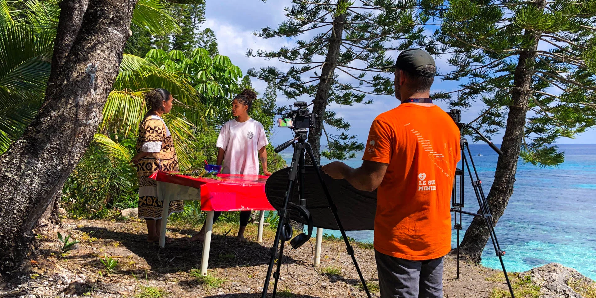 Tournage d'un reportage Coup'Brousse dans les îles de Nouvelle-Calédonie