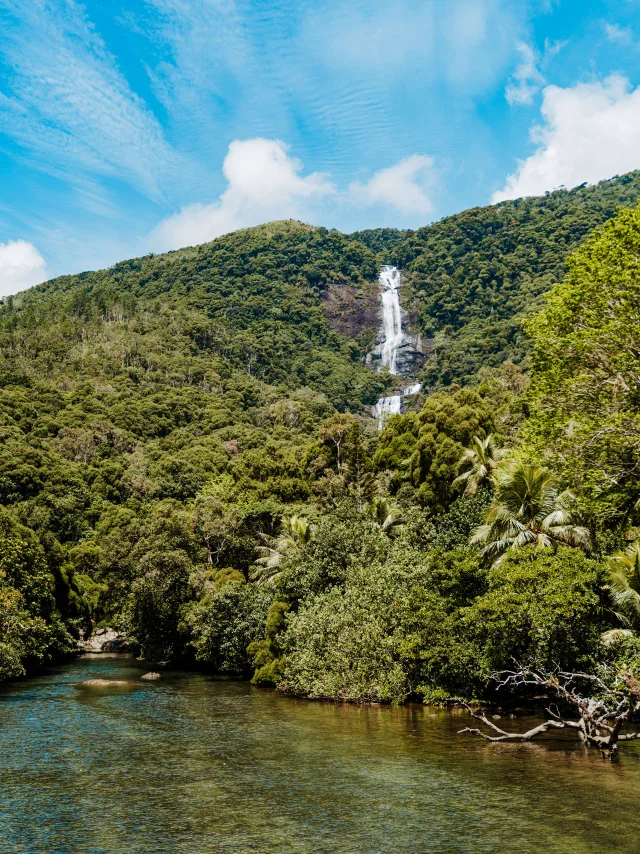Tao Waterfall in Hienghène